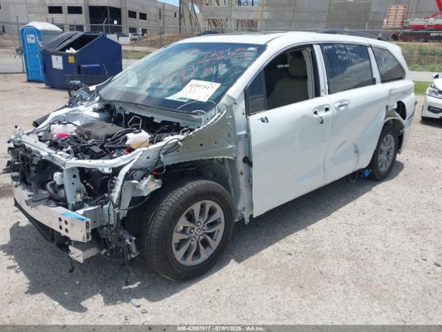 2022 TOYOTA SIENNA 5TDYRKEC1NS109773 Photo 1