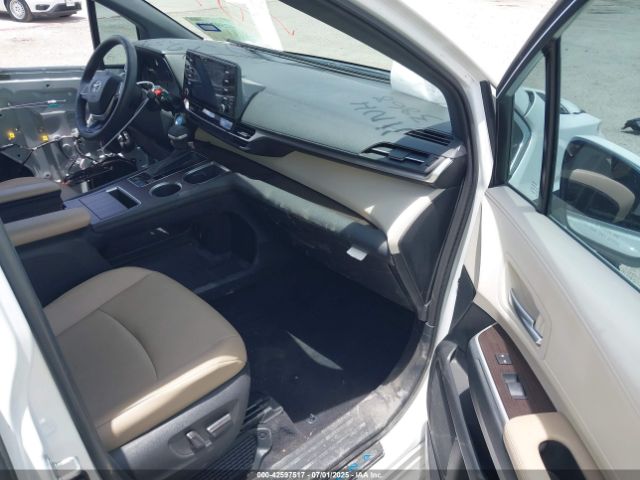 2022 TOYOTA SIENNA 5TDYRKEC1NS109773 Photo 4