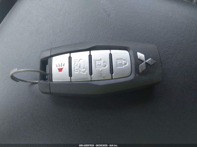 2023 MITSUBISHI OUTLANDER JA4J4UA83PZ025835 Photo 10