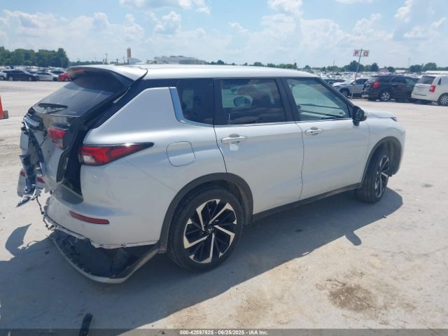 2023 MITSUBISHI OUTLANDER JA4J4UA83PZ025835 Photo 3