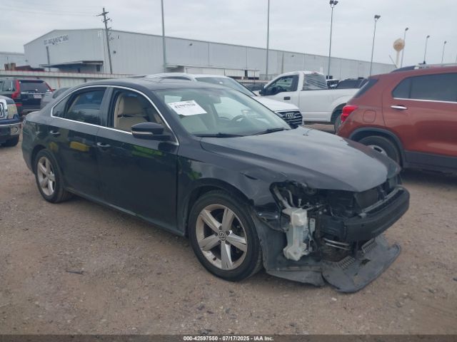 2013 VOLKSWAGEN PASSAT 1VWBP7A35DC104538