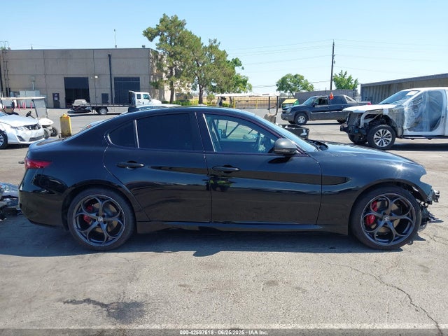 ZARFAMBN2K7603796 Alfa Romeo giulia (952)