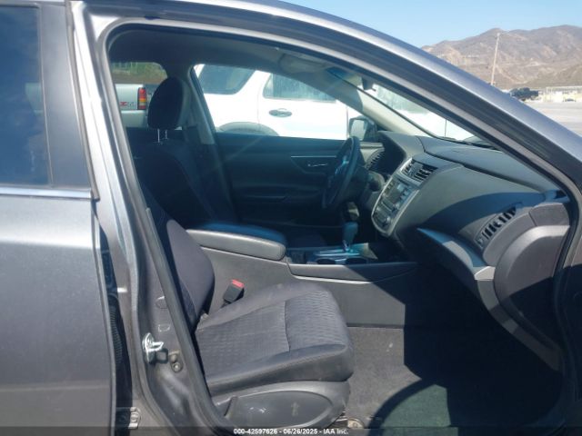 1N4AL3AP1GC227706 Nissan 2016