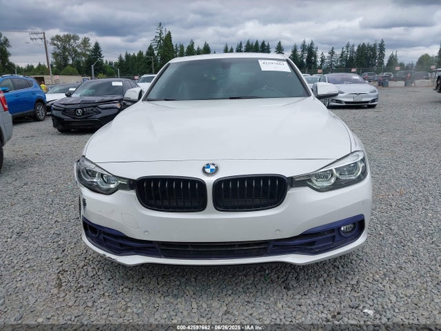 WBA8B9C54JEE81089 BMW 330I