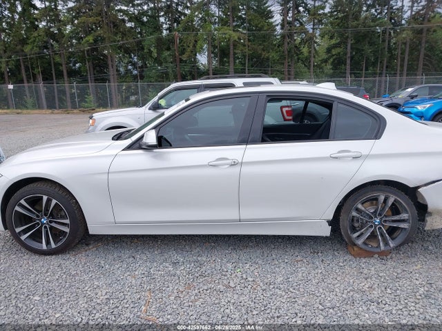 WBA8B9C54JEE81089 BMW 330I