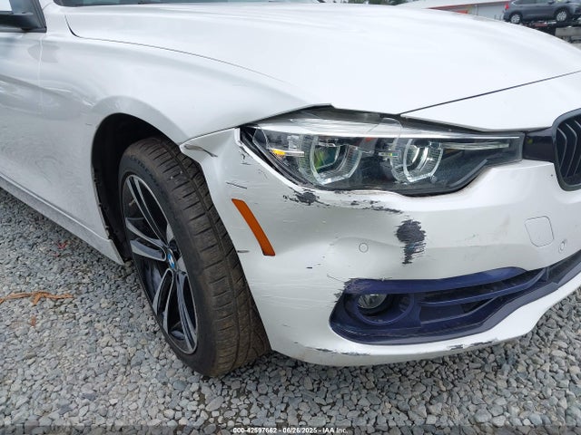 WBA8B9C54JEE81089 BMW 330I