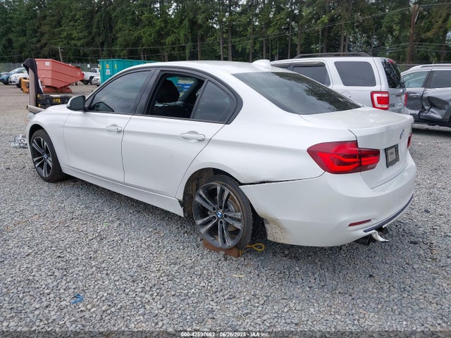WBA8B9C54JEE81089 BMW 330I