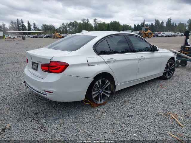 WBA8B9C54JEE81089 BMW 330I