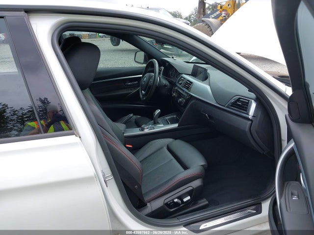 WBA8B9C54JEE81089 BMW 330I