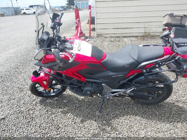 JH2RC6302EK001134 Honda Rc61e-5400001