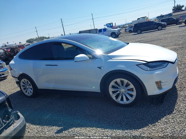 5YJXCBE23KF151544 Tesla MODEL X