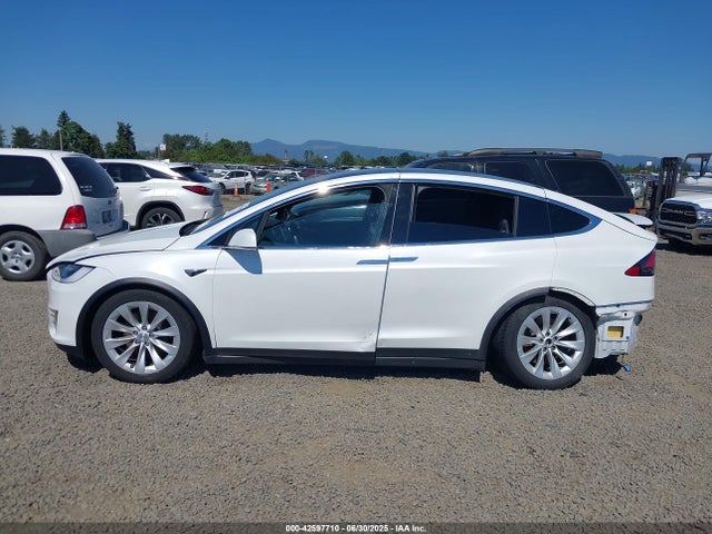 5YJXCBE23KF151544 Tesla MODEL X