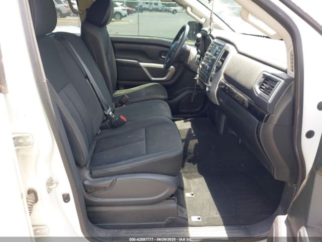2018 NISSAN TITAN 1N6AA1EJ9JN532437 Photo 4