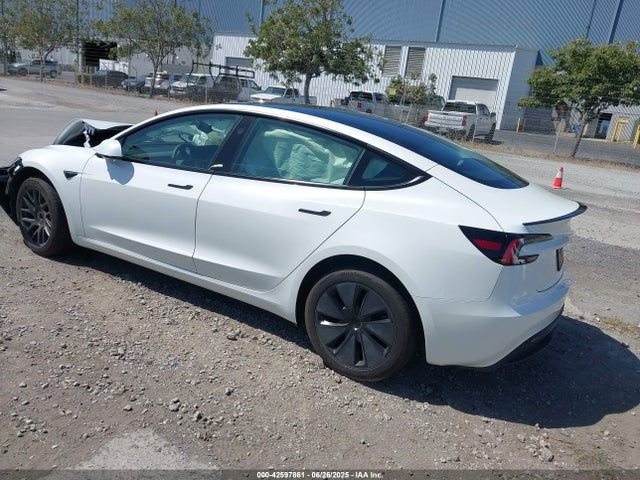 2024 TESLA MODEL 3 5YJ3E1EA3RF871902 Photo 2