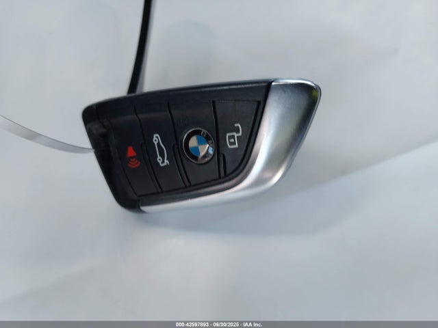 3MW5U7J08M8B55647 BMW 2021