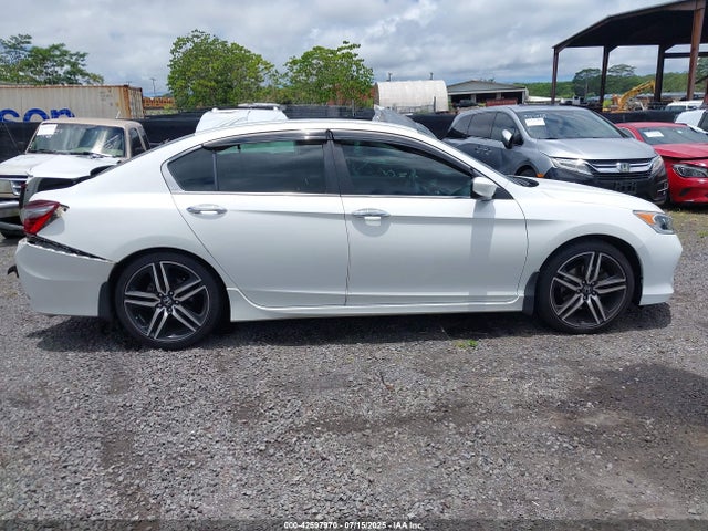 1HGCR2F18HA231329 Honda k24w1