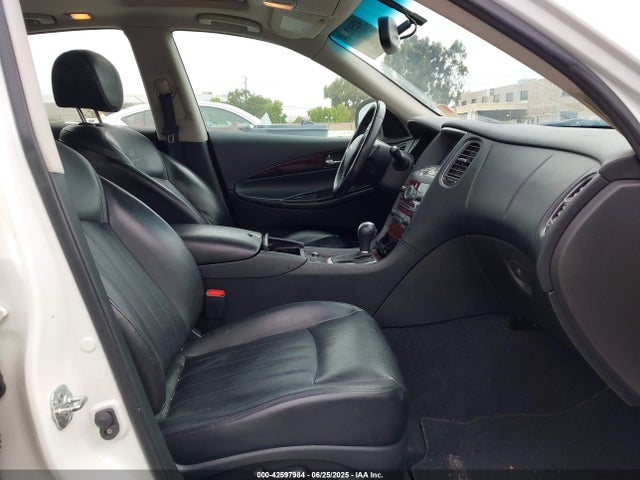 JN1BJ0HPXEM211118 Infiniti 2014