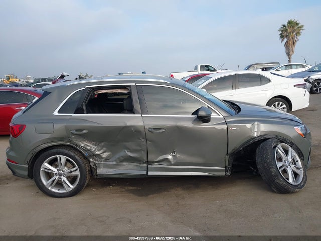WA1DECF36L1036158 Audi Q3