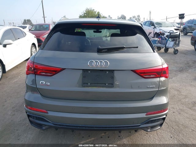 WA1DECF36L1036158 Audi Q3