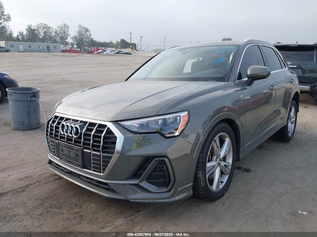 WA1DECF36L1036158 Audi Q3