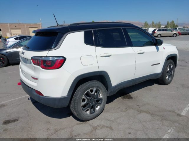 2018 JEEP COMPASS 3C4NJDDB6JT230197 Photo 3