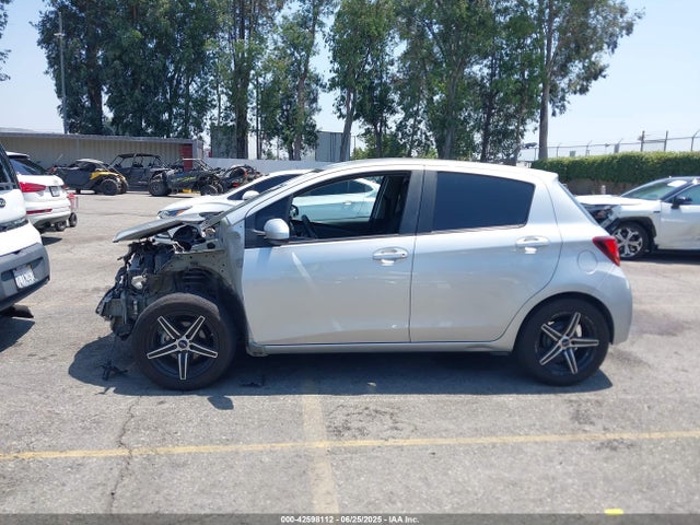 VNKKTUD30HA083941 Toyota 1nz-fe