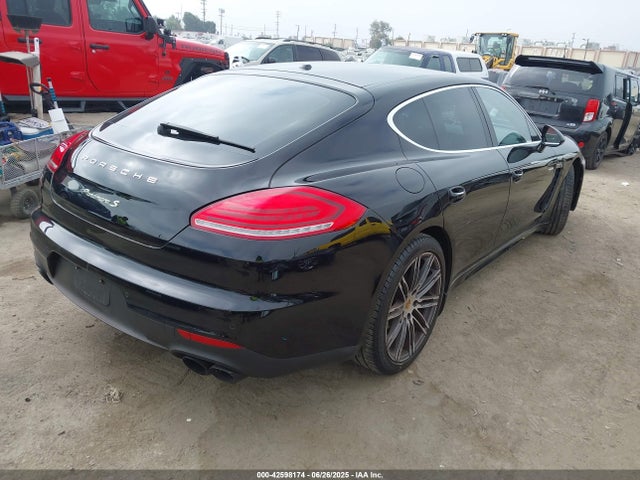 Porsche Panamera 2016 WP0AD2A77GL040214 Image 4
