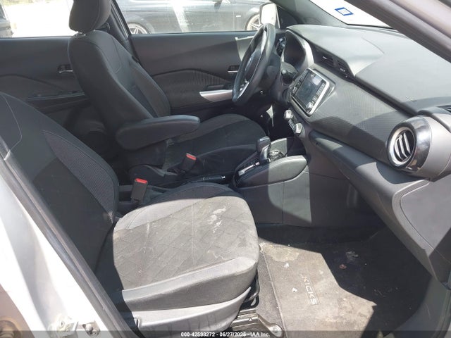 3N1CP5CU5KL554549 Nissan 2019