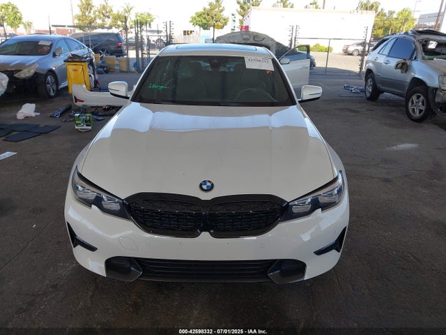 3MW5R1J00L8B20498 BMW 2020
