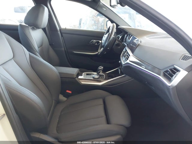 3MW5R1J00L8B20498 BMW 2020