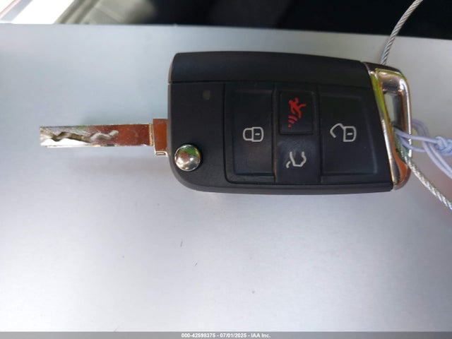 3VWG57AU4MM000657 Volkswagen 2021