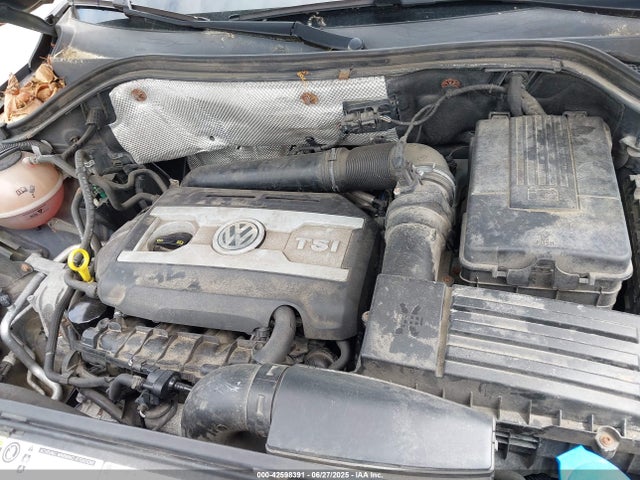 WVGBV7AXXFW537765 Volkswagen 2015
