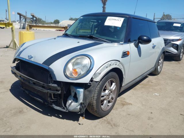 2011 MINI COOPER WMWSU3C58BT252163 Photo 1