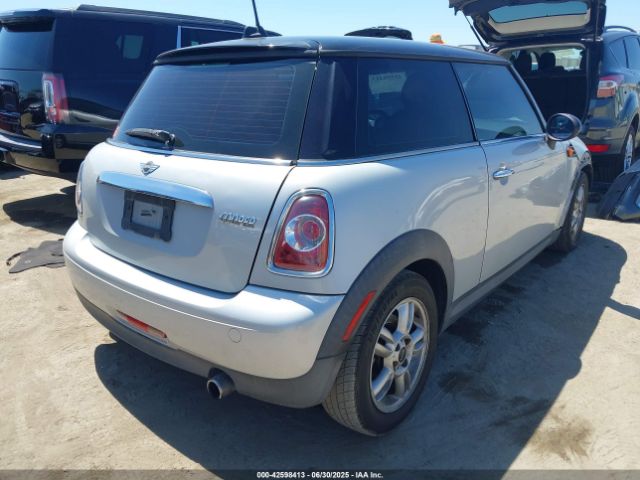 2011 MINI COOPER WMWSU3C58BT252163 Photo 3