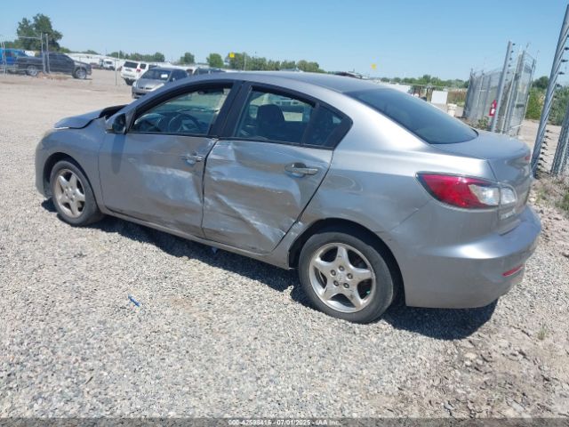 2013 MAZDA MAZDA3 JM1BL1TG6D1723284 Photo 2