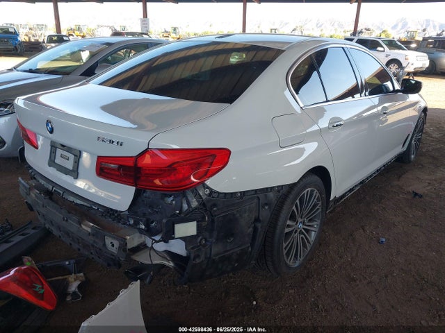 WBAJA5C57JWA39639 BMW 2018