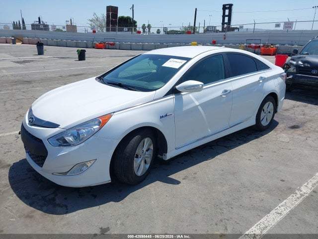 Hyundai dohc mpi theta ii 2015 KMHEC4A4XFA128590 Image 2