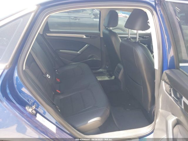 2017 VOLKSWAGEN PASSAT 1VWDT7A32HC023622 Photo 7