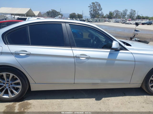 BMW 2018 2018 WBA8A9C59JAD27679 Image 14