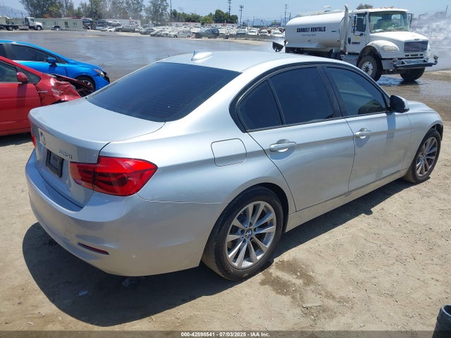 BMW 2018 2018 WBA8A9C59JAD27679 Image 4