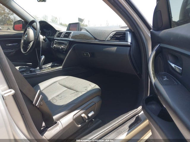 BMW 2018 2018 WBA8A9C59JAD27679 Image 5