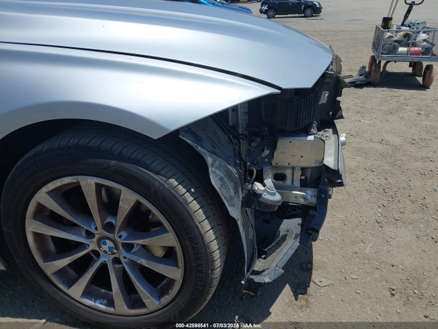 BMW 2018 2018 WBA8A9C59JAD27679 Image 6