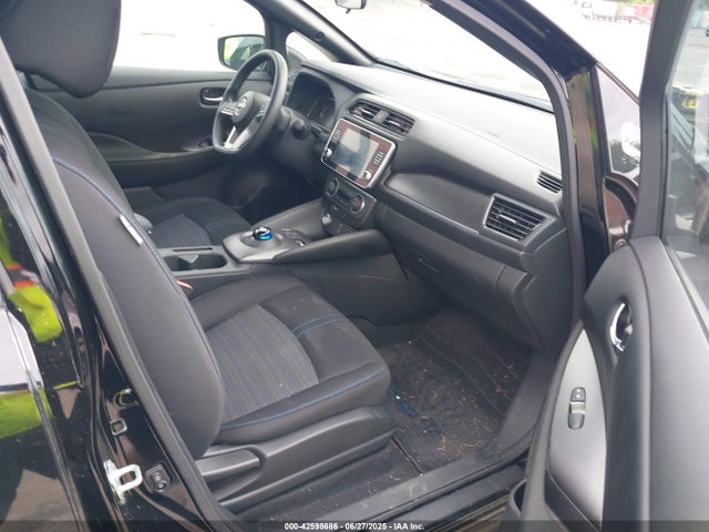 Nissan Leaf 2024 1N4AZ1BV2RC555588 Image 5
