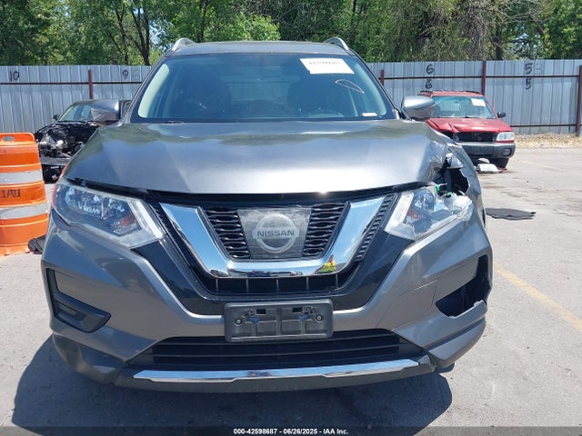 KNMAT2MV1HP584912 Nissan 2017