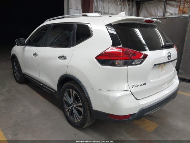 Nissan 2017 2017 JN8AT2MT0HW386900 Image 3