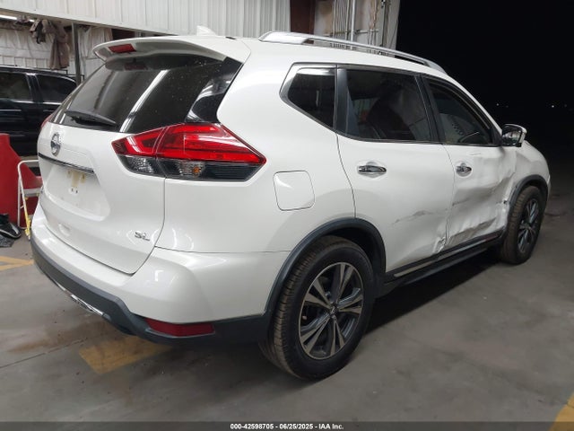 Nissan 2017 2017 JN8AT2MT0HW386900 Image 4