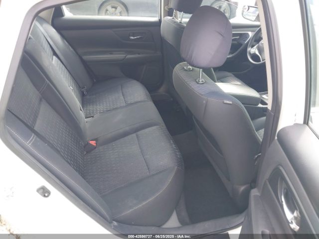 1N4AL3AP1GC249009 Nissan 2016