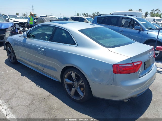 2009 AUDI A5 WAUDK78T09A054860 Photo 2