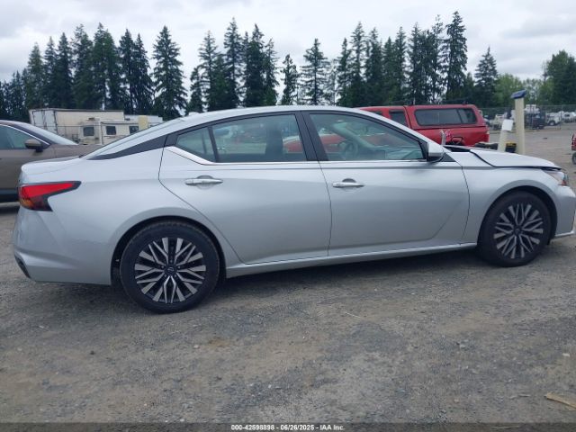 1N4BL4DV2PN373931 Nissan 2023
