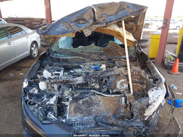 JN8AT2MT5GW006061 Nissan Rogue